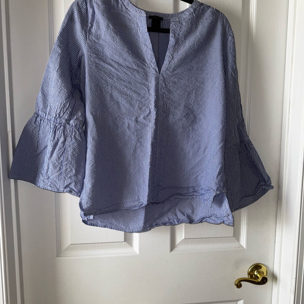 Ann Taylor Seersucker Blue Striped Women's Top flounce bell sleeve sz S